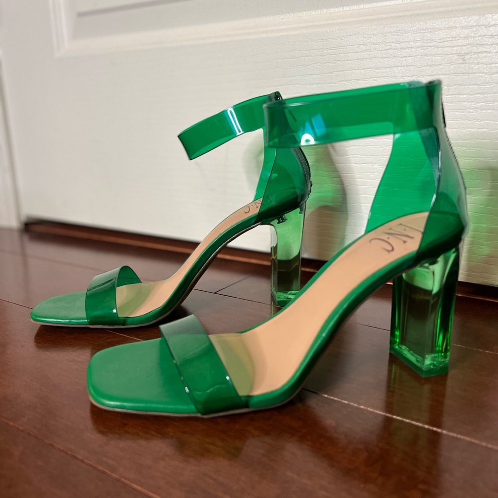 INC International Concepts Makenna Clear Green Vinyl Sandals Size 7.5